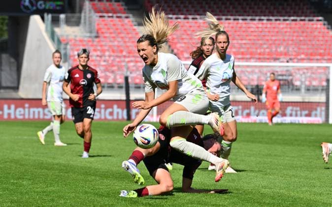 13 09 2025 Soccer Season 2025 2026 1 Google Pixel Women Bundesliga 02 Matchday 1 FC Nürnberg FCN Club Clubfrauen SV Werder Bremen SVW Sportfoto Zink xwoxzix Julia Pollak 22, 1 FC Nürnberg FCN Medina Desic 9, SV Werder Bremen