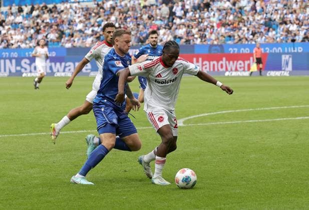 13 09 2025 Soccer Season 2025 2026 2 Soccer Bundesliga 05 Matchday Karlsruher SC KSC 1 FC Nuremberg FCN Club Sportfoto Zink DaMa xdaxmax DFL regulations prohibit any use of photographs as image sequences and or quasi video only for editorial use Marcel Franke 28, Karlsruher SC KSC Mohamed Ali Zoma 23, 1 FC Nuremberg FCN