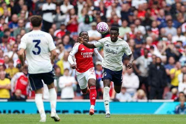 Arsenal FC v Nottingham Forest FC, English Premier League Arsenal midfielder Eberechi Eze (10) and Nottingham Forest midfielder Ibrahim Sangare (6) during the Arsenal FC v Nottingham Forest FC English Premier League match at the Emirates Stadium, London, England, United Kingdom on 13 September 2025 Credit: Phil Duncan Every Second Media Editorial use only. All images are copyright Every Second Media Limited. No images may be reproduced without prior permission. All rights reserved. Premier League and Football League images are subject to licensing agreements with Football DataCo Limited. see https: www.football-dataco.com Copyright: xIMAGO EveryxSecondxMediax ESM-1582-0030 PhilxDuncanx xEveryxSecondxMediax