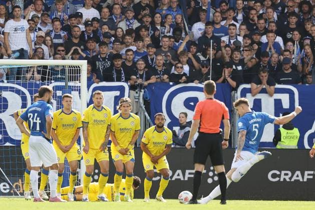 13 09 2025, xtvx, Fußball 2 Bundesliga, SV Darmstadt 98 Eintracht Braunschweig v l Goal scored, Tor zum 1 2 Matej Maglica SV Darmstadt 98 DFL DFB REGULATIONS PROHIBIT ANY USE OF PHOTOGRAPHS as IMAGE SEQUENCES and or QUASI VIDEO Darmstadt
