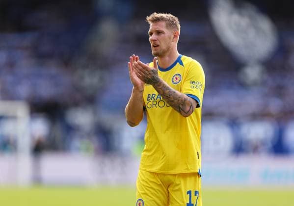 13 09 2025, xdcx, Fußball 2 Bundesliga, SV Darmstadt 98 Eintracht Braunschweig, emonline, emspor, despor, v l , Sebastian Polter Eintracht Braunschweig enttaeuscht, enttaeuscht schauend, dissapointed, traurig, frustiert, frust, gefrustet DFLB DFB REGULATIONS PROHIBIT ANY USE OF PHOTOGRAPHS AS IMAGE SEQUENCES AND OR QUASI VIDEO Copyright: HMBxMedia Claus
