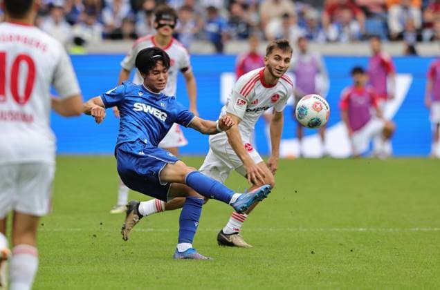 13 09 2025 Soccer Season 2025 2026 2 Soccer Bundesliga 05 Matchday Karlsruher SC KSC 1 FC Nuremberg FCN Club Sportfoto Zink DaMa xdaxmax DFL regulations prohibit any use of photographs as image sequences and or quasi video only for editorial use Shio Fukuda 13, Karlsruher SC KSC Adam Markhiev 6, 1 FC Nuremberg FCN