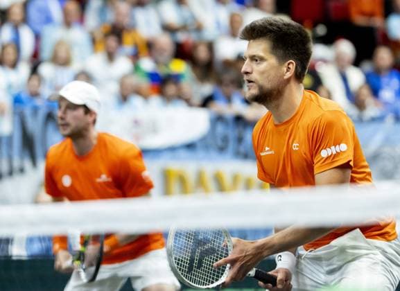 GRONINGEN - Sander Arends and Botic van de Zandschulp on the second day of the second qualifying round for the Davis Cup Finals between the Netherlands and Argentina at Martiniplaza. ANP SANDER KONING xVIxANPxSportx xxANPxIVx 536104259 originalFilename: 536104259.jpg