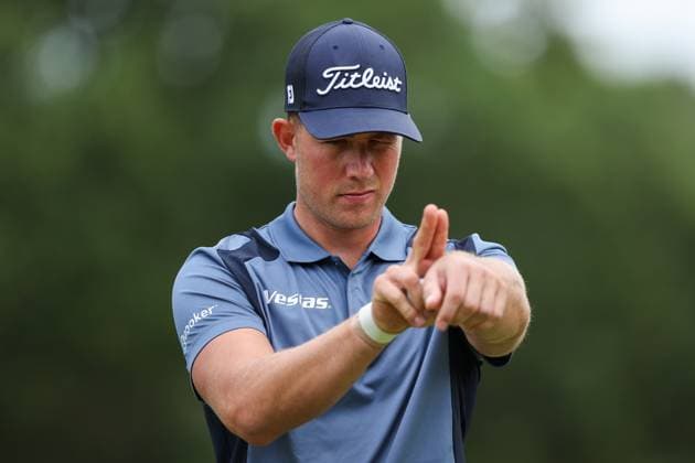 13th September 2025; Wentworth Club, London, England; The BMW PGA, Golf Herren Championship Round 3; Niklas Norgaard of Denmark lines up his putt on the 7th hole  HenningxvonxJagow