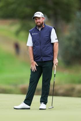 13th September 2025; Wentworth Club, London, England; The BMW PGA, Golf Herren Championship Round 3; Shane Lowry of Ireland checks his putt line  HenningxvonxJagow