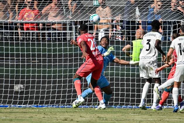 Yerri Mina of Cagliari Calcio, Goal during Cagliari Calcio vs Parma Calcio, Italian soccer Serie A match in Cagliari, Italy, September 13 2025  Copyright: xLuigixCanu IPAxSportx xipa-agency.netx xx IPA_64779929 IPA_Agency_IPA64779929