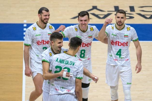 September 13, 2025, Pasay City, Manila, Philippines: Germany vs Bulgaria in the Pool Phase during the FIVB Mens Volleyball World Championship, WM, Weltmeisterschaft 2025 in Manila, Philippines. Bulgaria beat Germany in 3 sets. The Bulgarian team celebrate winning Pasay City Philippines - ZUMAr144 20250913_zap_r144_043 Copyright: xJaynexRussellx
