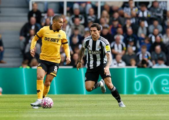 Newcastle United v Wolverhampton Wanderers Premier League Jo‹o Gomes of Wolverhampton Wanderers (left) shields the ball from Sandro Tonali of Newcastle United during the Premier League match at St. James s Park, Newcastle UK Newspapers OUT Copyright: xFredxPalmerx FIL-22216-0039