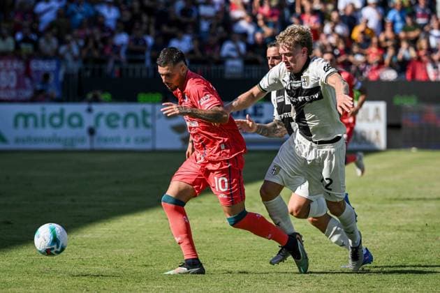 Gianluca Gaetano of Cagliari Calcio during Cagliari Calcio vs Parma Calcio, Italian soccer Serie A match in Cagliari, Italy, September 13 2025  Copyright: xLuigixCanu IPAxSportx xipa-agency.netx xx IPA_64783394 IPA_Agency_IPA64783394
