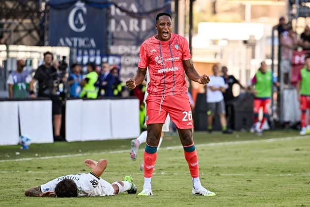 Yerri Mina of Cagliari Calcio during Cagliari Calcio vs Parma Calcio, Italian soccer Serie A match in Cagliari, Italy, September 13 2025  Copyright: xLuigixCanu IPAxSportx xipa-agency.netx xx IPA_64783418 IPA_Agency_IPA64783418