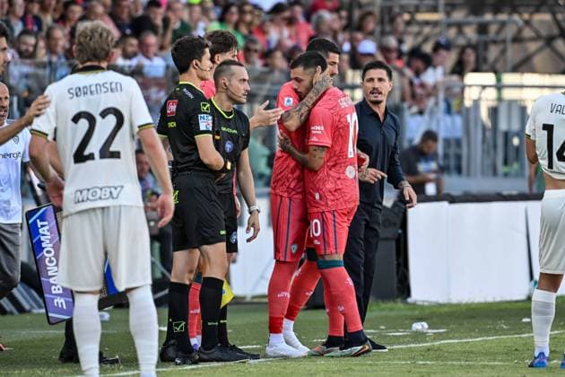 Alessandro Deiola of Cagliari Calcio,Gianluca Gaetano of Cagliari Calcio during Cagliari Calcio vs Parma Calcio, Italian soccer Serie A match in Cagliari, Italy, September 13 2025  Copyright: xLuigixCanu IPAxSportx xipa-agency.netx xx IPA_64783439 IPA_Agency_IPA64783439