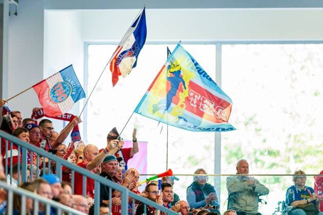 Numerous fans followed the Thueringer HC to Blomberg GER, HSG Blomberg Lippe vs Thueringer HC, , Matchday 3, Season 2025 2026, 13 09 2025 GER, HSG Blomberg Lippe vs Thueringer HC, , Matchday 3, Season 2025 2026, 13 09 2025 Blomberg Copyright: xEibner-Pressefoto JanxRollingerx EP_JSK