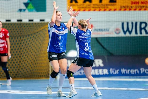 v l Andrea Jacobsen HSG Blomberg Lippe, 04 , Laura Rueffieux HSG Blomberg Lippe, 03 cheering after scoring goal GER, HSG Blomberg Lippe vs Thueringer HC, , Matchday 3, Season 2025 2026, 13 09 2025 GER, HSG Blomberg Lippe vs Thueringer HC, , Matchday 3, Season 2025 2026, 13 09 2025 Blomberg Copyright: xEibner-Pressefoto JanxRollingerx EP_JSK