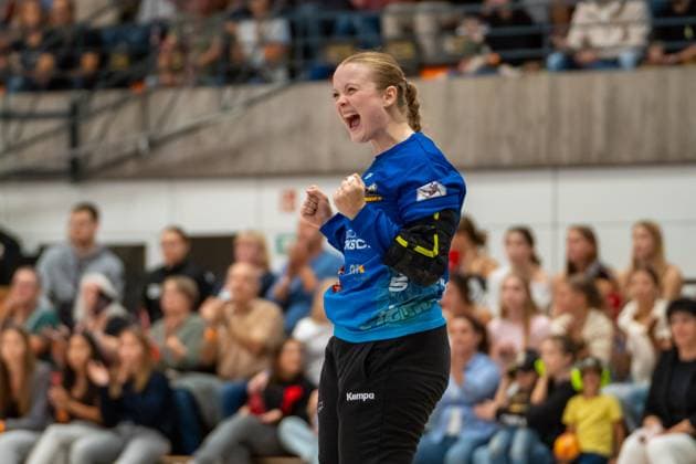 Handball I Women I Season 2025 2026 I 2 Bundesliga I 3 Matchday I VfL Waiblingen HC Rödertal I 13 09 2025 Sarah Norregaard Thomsen 1, VfL Waiblingen Tigers jubelt Waiblingen Rundsporthalle Baden Württemberg Germany Copyright: xLobeca MaxxPetershansx