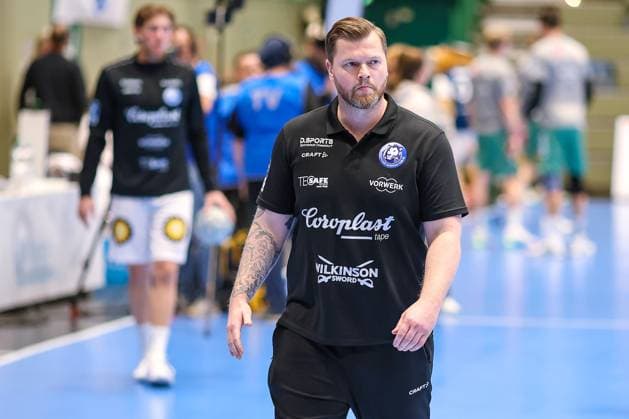 13 09 2025, Handball, HBL, Bergischer HC TSV GWD Minden, Unihalle Wuppertal Head Coach Arnor Gunnarsson BHC hc Nordrhein Westfalen Germany