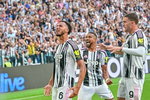 Kelly Lloyd of Juventus celebrate the goal during Juventus FC vs Inter - FC Internazionale, Italian soccer Serie A match in Turin, Italy, September 13 2025  Copyright: xTommasoxFimiano IPAxSportx xipa-agency.netx xx IPA_64790861 IPA_Agency_IPA64790861