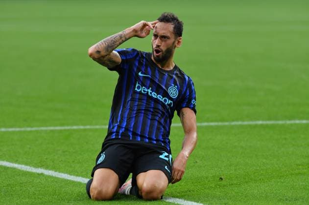 Foto IPP Massimo Rana Torino 13-09-2025 Calcio Campionato di Serie A 2025 2026 Juventus-Inter nella foto esulta calhanoglu hakan Italy Photo Press - World Copyright italy ITALY  Copyright: xR4924_italyphotopressx