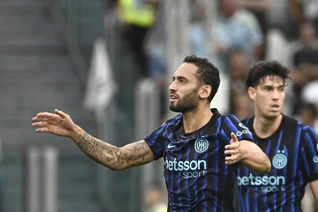 Juventus v Inter Milan - Serie A TURIN, ITALY - SEPTEMBER 13: Hakan Calhanoglu, of Inter Milan, celebrates after scoring during the Serie A football match between Juventus and Inter Milan at the Allianz Stadium in Turin, Italy, on September 13, 2025. Isabella Bonotto Anadolu Turin Italy. Editorial use only. Please get in touch for any other usage.  Copyright: x2025xAnadoluxIsabellaxBonottox