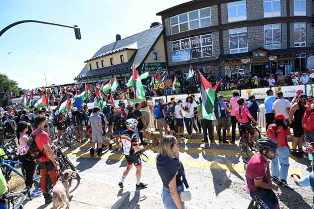 13-09-2025 Vuelta A Espana; Tappa 20 Robledo De Chavela - Bola Del Mundo; Puerto De Navacerrada; 