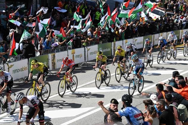 13-09-2025 Vuelta A Espana; Tappa 20 Robledo De Chavela - Bola Del Mundo; 2025, Visma - Lease A Bike; Vingegaard, Jonas; Puerto De Navacerrada; 