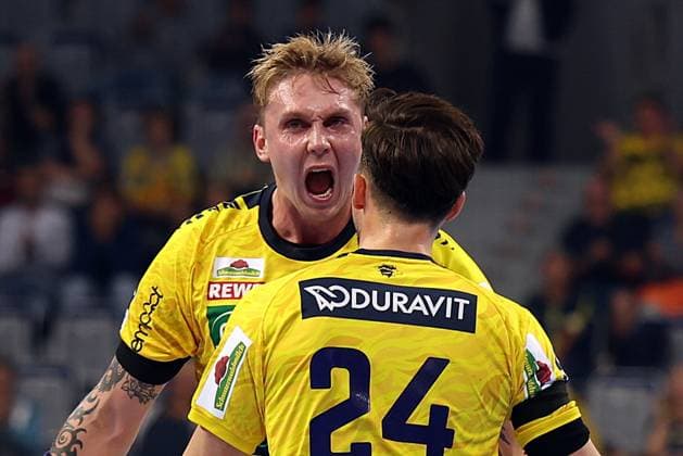 13 09 2025, xrekx, Handball Daikin HBL, Rhein Neckar Loewen ThSV Eisenach v l Edwin Aspenbäck Aspenbaeck Rhein Necker Loewen celebrates his goal DFL DFB REGULATIONS PROHIBIT ANY USE OF PHOTOGRAPHS as IMAGE SEQUENCES and or QUASI VIDEO Mannheim