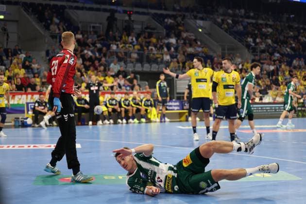 13 09 2025, xrekx, Handball Daikin HBL, Rhein Neckar Loewen ThSV Eisenach v l Oskar Joelsson ThSV Eisenach DFL DFB REGULATIONS PROHIBIT ANY USE OF PHOTOGRAPHS as IMAGE SEQUENCES and or QUASI VIDEO Mannheim