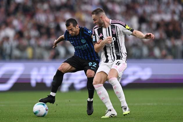 Db Torino 13 09 2025 - campionato di calcio serie A Juventus-Inter foto Daniele Buffa Image nella foto: Henrikh Mhkhitaryan-Teun Koopmeiners 