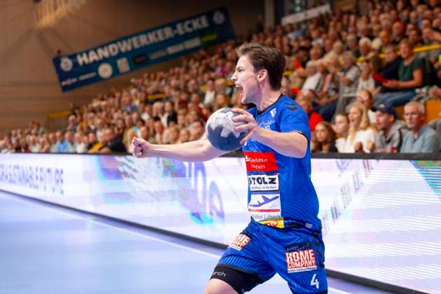 Paul Holzhacker Nr 4, VfL Luebeck Schwartau rejoices VfL Luebeck Schwartau vs HBW Balingen Weilstetten, Handball, 2 Bundesliga, 13 09 25 Luebeck Schleswig Holstein Germany Copyright: xAgentur54Gradx xFelixxKoenigx