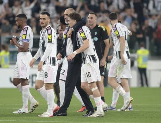 Igor Tudor manager of Juventus FC Kenan Yildiz of Juventus FC during the Italian Serie A season 2025-2026, football match between Juventus FC and FC Inter, on 13 September 2025 at Allianz stadium, Turin, Italy. Photo Nderim KACELI  Copyright: xNderimxKaceli IPAxSportx xipa-agency.netx xx IPA_64797207 IPA_Agency_IPA64797207