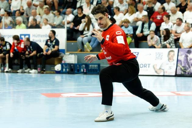 Finn Ruespeler HSG Krefeld Niederrhein, 01 TV 05 07 Huettenberg vs HSG Krefeld Niederrhein, Handball, 2 Handball Bundesliga, 03 Matchday, Season 2025 2026, 13 09 25 TV 05 07 Huettenberg vs HSG Krefeld Niederrhein, Handball, 2 Handball Bundesliga, 03 Matchday, Season 2025 2026, 13 09 25 Huettenberg Copyright: xEibner-Pressefoto JoergxHeinrichx EP_JHR