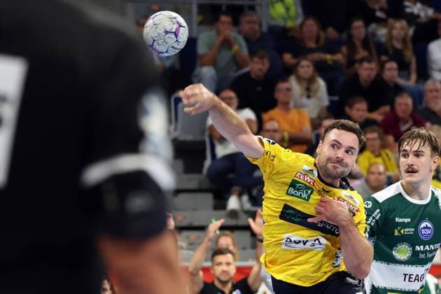13 09 2025, xrekx, Handball Daikin HBL, Rhein Neckar Loewen ThSV Eisenach v l Dani Baijens Rhein Necker Loewen DFL DFB REGULATIONS PROHIBIT ANY USE OF PHOTOGRAPHS as IMAGE SEQUENCES and or QUASI VIDEO Mannheim