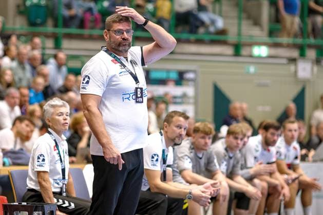 13 09 2025, Handball, HBL, Bergischer HC TSV GWD Minden, Unihalle Wuppertal Head coach Aaron Ziercke GWD Minden hc North Rhine-Westphalia Germany