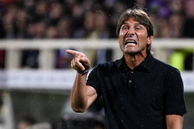 Antonio Conte, head coach of SSC Napoli reacts during the Serie A football match between ACF Fiorentina and SSC Napoli at Artemio Franchi stadium in Florence (Italy), September 13, 2025. andreaxstaccioli