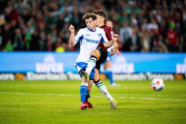 13 09 2025 Soccer, 2025 2026, 2 Bundesliga, 5 Matchday, Hannover 96 Hertha BSC Berlin L R Leon Jensen Berlin , Benedikt Pichler Hannover DFL REGULATIONS PROHIBIT ANY USE OF PHOTOGRAPHS AS IMAGE SEQUENCES AND OR QUASI VIDEO
