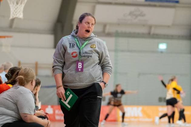 Handball I Women I Season 2025 2026 I 2 Bundesliga I 3 Matchday I VfL Waiblingen HC Rödertal I 13 09 2025 Coach Maike Daniels HC Rödertal Waiblingen Rundsporthalle Baden Württemberg Germany Copyright: xLobeca MaxxPetershansx
