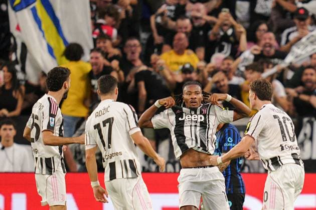 Juventus Khephren Thuram celebrates after scoring the 3-3 goal for his team during the Serie A soccer match between Juventus and Inter at the Allianz Stadium in Turin, north west Italy - Saturday, Septermber 13, 2025. - Soccer .  Copyright: xMarcoxAlpozzi LaPressex