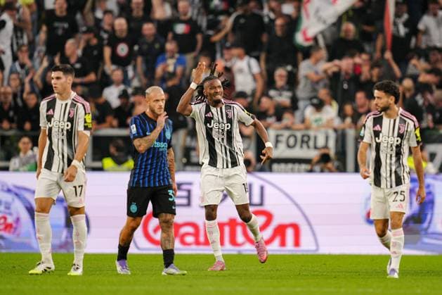 Juventus Khephren Thuram celebrates after scoring the 3-3 goal for his team during the Serie A soccer match between Juventus and Inter at the Allianz Stadium in Turin, north west Italy - Saturday, Septermber 13, 2025. - Soccer .  Copyright: xMarcoxAlpozzi LaPressex