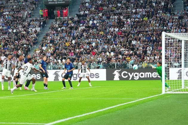 Juventus Khephren Thuram scores goal 3-3 during the Serie A soccer match between Juventus and Inter at the Allianz Stadium in Turin , north Italy - Saturday , September 13 , 2025. - Soccer .  Copyright: xSpada LaPressex