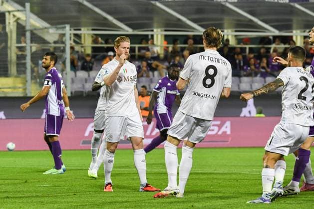 Rasmus Hojlund (Napoli) celebrates with teammates after scoring the 0-1 goal during ACF Fiorentina vs SSC Napoli, Italian soccer Serie A match in Florence, Italy, September 13 2025  Copyright: xFabioxFagiolini IPAxSportx xipa-agency.netx xx IPA_64801937 IPA_Agency_IPA64801937