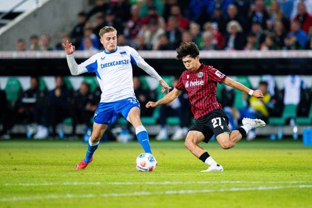 13 09 2025 Soccer, 2025 2026, 2 Bundesliga, 5 Matchday, Hannover 96 Hertha BSC Berlin L R Marten Winkler Berlin , Hayate Matsuda Hannover DFL REGULATIONS PROHIBIT ANY USE OF PHOTOGRAPHS AS IMAGE SEQUENCES AND OR QUASI VIDEO