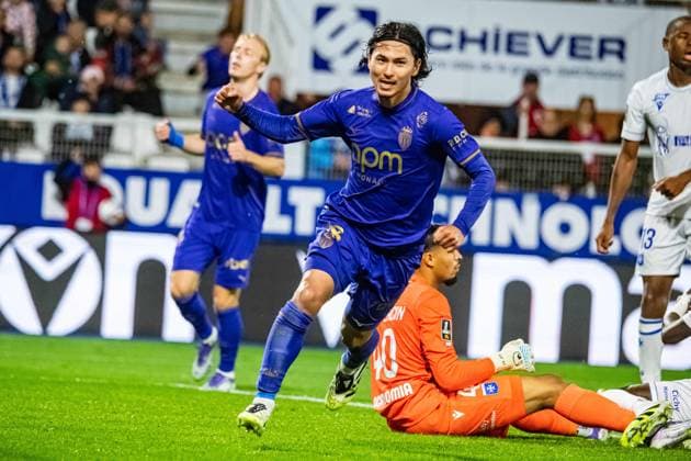 FOOTBALL : AJ Auxerre vs AS Monaco - Ligue 1 - JournÃ e 4 - 13 09 2025 Joie des joueurs de l™AS Monaco aprÃ s le but de Takumi Minamino (AS Monaco) AuxerreFrance  Copyright: xBaptistexAutissierx