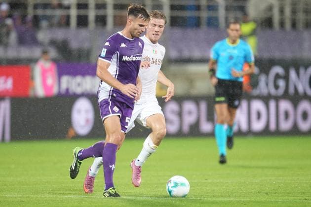 FLORENCE, ITALY, September 13: Marin Pongracic of ACF Fiorentina vies with Rasmus Hojlund of SSC Napoli during the Serie A match between ACF Fiorentina and SSC Napoli in Florencw, Italy. Copyright: xFOTOAGENZIAx