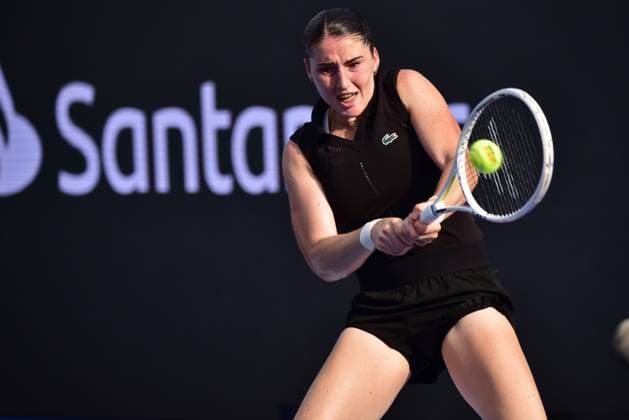 WTA GUADALAJARA 250 OPEN WTA GUADALAJARA 250 OPEN JACQUEMOT VS ARANGO 13092025 GUADALAJARA, JALISCO Action photo of Elsa Jacquemot of France during day 6 the WTA Guadalajara 250 Open, held at the Centro Panamericano de Tenis of Guadalajara, Jalisco, Mexico Action photo of Elsa Jacquemot of France during day 6 of the WTA Guadalajara 250 Open, held at the Centro Panamericano de Tenis of Guadalajara, Jalisco, Mexico PHOTO BY IMAGENSHOP AGENCIA FOTOGRAFICA GUADALAJARA JALISCO MEXICO Copyright: xIMAGENSHOPxAGENCIAxFOTOGRAFICAx