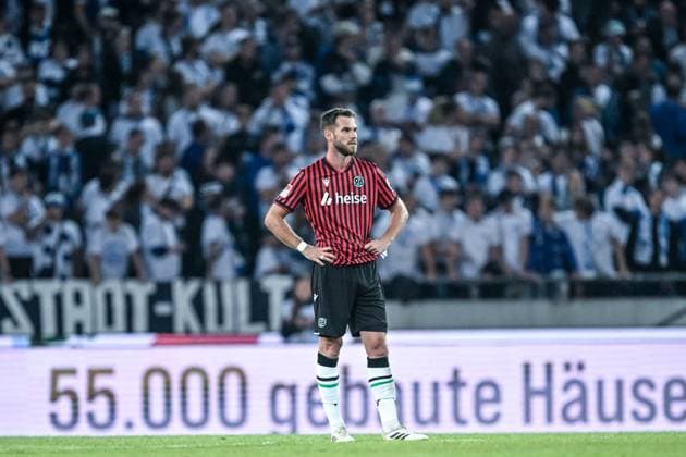2 Bundesliga Hannover 96 Hertha BSC Berlin on 13 09 2025 at the HDI Arena in Hannover Boris Tomiak Hannover dissatisfied, disappointed, disappointed, dejected MT