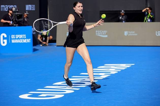 WTA GUADALAJARA 250 OPEN WTA GUADALAJARA 250 OPEN JACQUEMOT VS ARANGO 13092025 GUADALAJARA, JALISCO Action photo of Elsa Jacquemot of France, during day 6 the WTA Guadalajara 250 Open, held at the Centro Panamericano de Tenis of Guadalajara, Jalisco, Mexico Action photo of Emiliana Arango of Colombia, during day 6 of the WTA Guadalajara 250 Open, held at the Centro Panamericano de Tenis of Guadalajara, Jalisco, Mexico PHOTO BY IMAGENSHOP AGENCIA FOTOGRAFICA GUADALAJARA JALISCO MEXICO Copyright: xIMAGENSHOPxAGENCIAxFOTOGRAFICAx