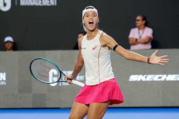 WTA GUADALAJARA 250 OPEN WTA GUADALAJARA 250 OPEN JACQUEMOT VS ARANGO 13092025 GUADALAJARA, JALISCO Action photo of Emiliana Arango of Colombia, during day 6 the WTA Guadalajara 250 Open, held at the Centro Panamericano de Tenis of Guadalajara, Jalisco, Mexico Action photo of Emiliana Arango of Colombia, during day 6 the WTA Guadalajara 250 Open, held at the Centro Panamericano de Tenis of Guadalajara, Jalisco, Mexico PHOTO BY IMAGENSHOP AGENCIA FOTOGRAFICA GUADALAJARA JALISCO MEXICO Copyright: xIMAGENSHOPxAGENCIAxFOTOGRAFICAx