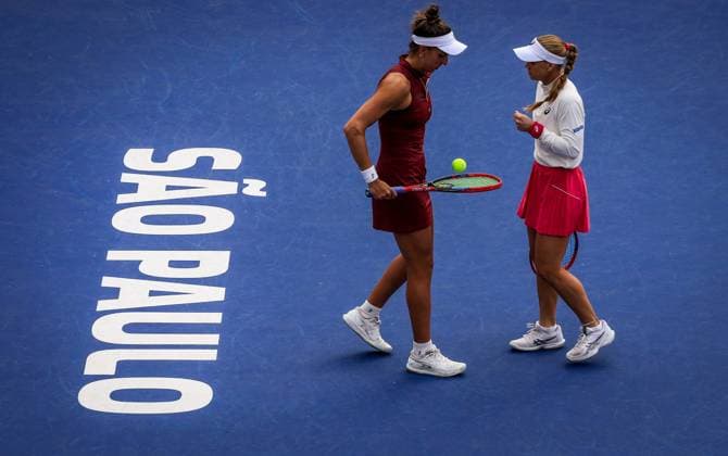 WTA, Tennis Damen 250 SP OPEN SaO PAULO, SP - 13.09.2025: WTA 250 SP OPEN - The first edition of the SP Open, a WTA 250 series tournament played on hard courts, will take place at Villa-Lobos Park, in the west zone of Sao Paulo. The event marks Sao Paulo& 39;s return to the official WTA calendar after 25 years and is the largest women& 39;s tournament in Brazil since 2016. In addition to the sporting competitions with 32 players in the singles and 16 doubles draws. In the photo, the SP Open runner-up tennis players, Ingrid Martins and Laura Pigossi (BRA), this Saturday (13). (Photo: Aloisio Mauricio Fotoarena) x2806352x  AloisioxMauricio