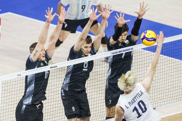 (250914) -- QUEZON CITY, Sept. 14, 2025 -- Luka Marttila (Front) of Finland spikes the ball during the pool C match between Finland and Argentina at the FIVB Men s World Championship, WM, Weltmeisterschaft 2025 in Quezon City, the Philippines, Sept. 14, 2025. ) (SP)PHILIPPINES-QUEZON CITY-VOLLEYBALL-FIVB MEN S WORLD CHAMPIONSHIP 2025-ARGENTINA VS FINLAND ROUELLExUMALI 