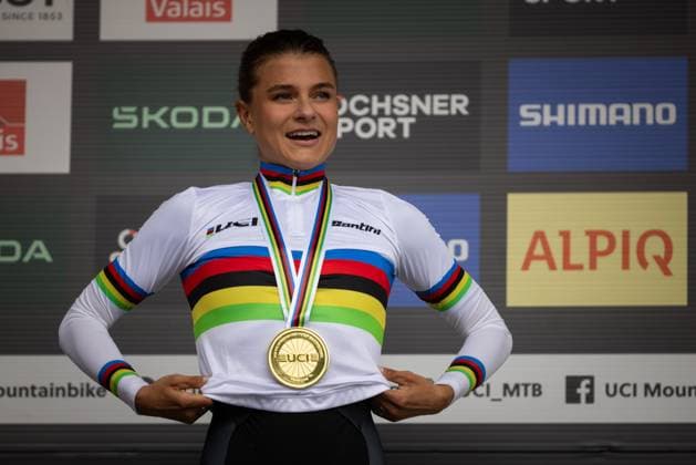 Jenny Rissveds of Sweden celebrates her golden medal at the UCI MTB Elite Women Cross Country, XCO, Mountain Bike World Championship, WM, Weltmeisterschaft in Crans-Montana, Switzerland, September 13, 2025. (CTKxPhoto MichalxCerveny) CTKPhotoF202509130028701  CTKPhotoF202509130028701