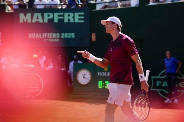 September 14, 2025, Malaga, Malaga, SPAIN: Johannes Ingildsen of Denmark gestures against Jaume Munar and Pedro Martinez of Spain during their menÃ¢â‚¬â ¢s doubles tennis match to 2025 Davis Cup Qualifiers Second Round between Spain and Denmark at Club Tennis Puente Romano on September 14, 2025, in Malaga, Spain. Malaga SPAIN - ZUMAa181 20250914_zaa_a181_002 Copyright: xJoaquinxCorcherox
